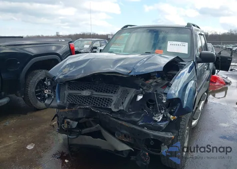 2002 Ford Explorer Sport Trac z USA, uszkodzony, nr VIN 1FMZU77E72UD08246